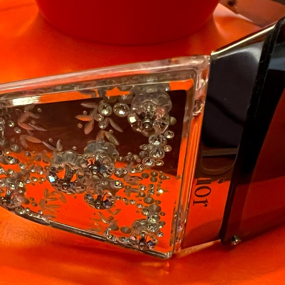 Christian Dior Grand Salon Limited Edition #4431/5000 in silver clear. - Picture 5 of 9